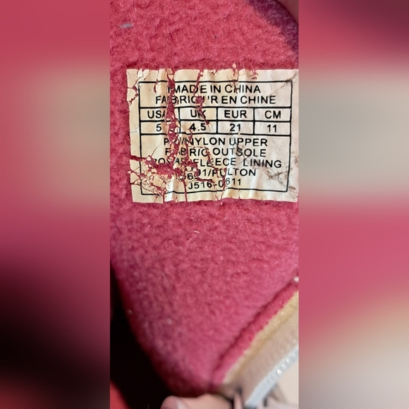 DKNY Wite and Pink Kids Winter Boots Size 5 NWOT - Picture 8 of 8